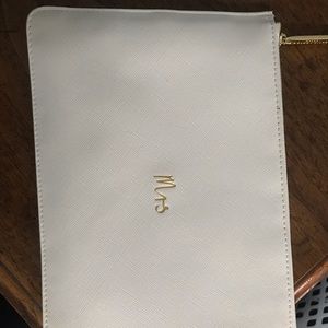 Kate Luxton Mrs. Clutch